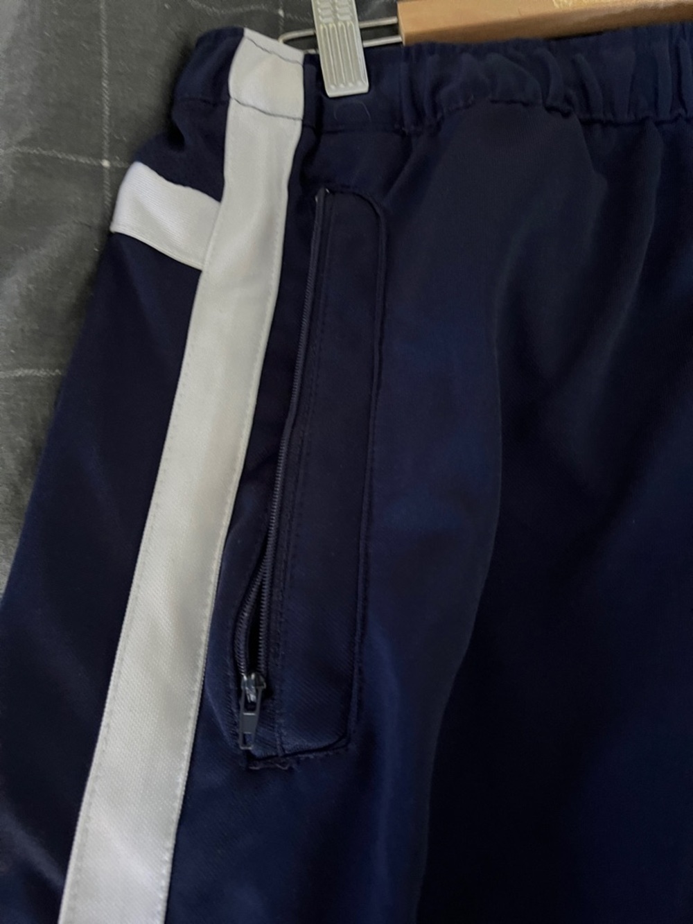 Umbro Navy Blue Soccer Track Pants White Stripe Zip Pockets Men M - Picture 6 of 7